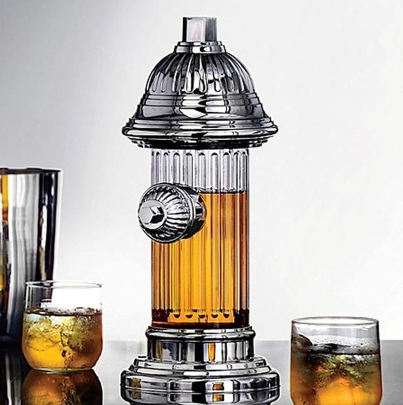 Godinger Fire Hydrant Beverage Dispenser 36 Oz Silver Clear Twist Top Fireman
